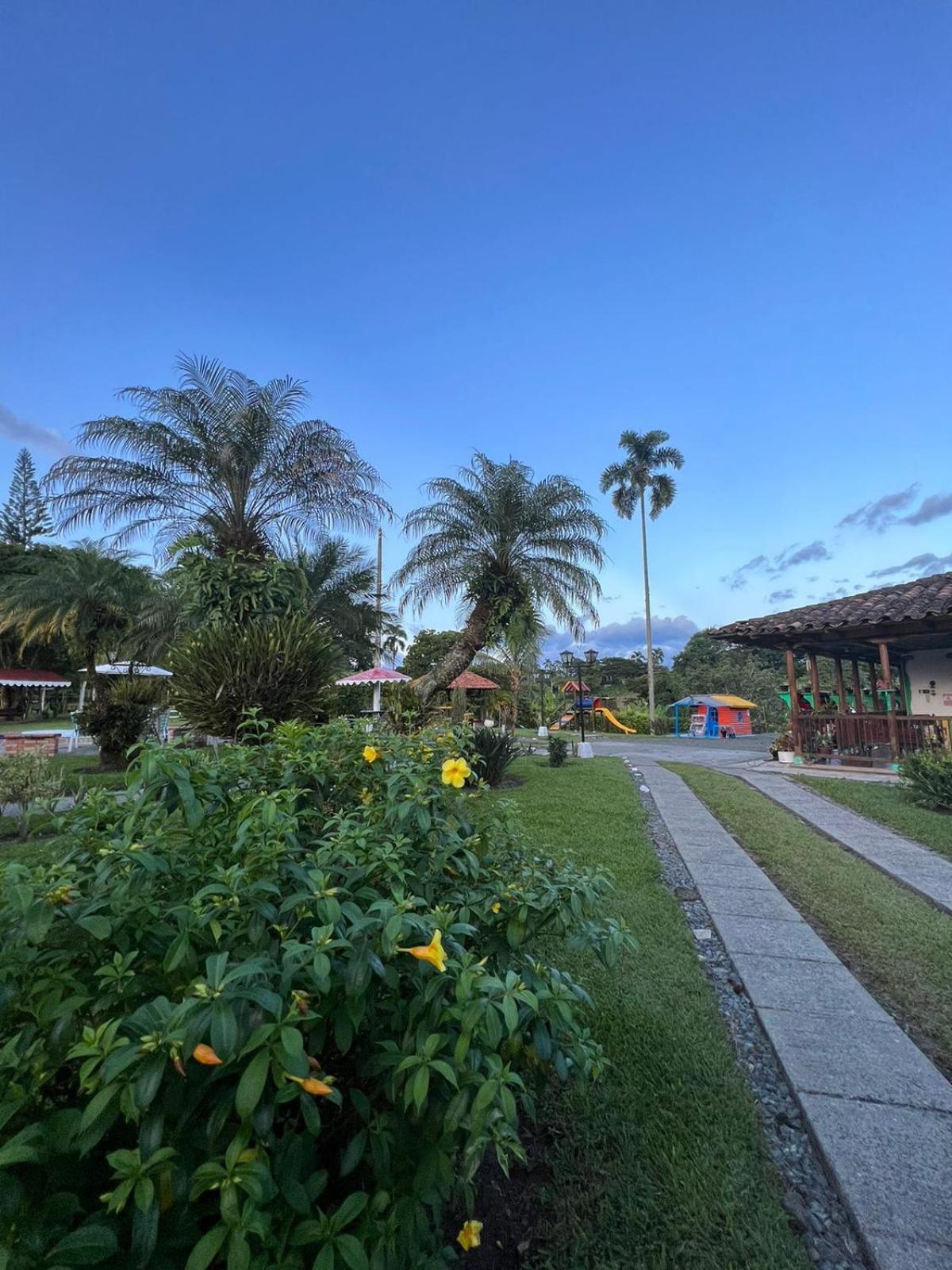Hotel Casa Lemar Quimbaya Esterno foto